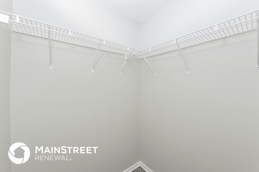 Building Photo - 417 Montgomery Pl