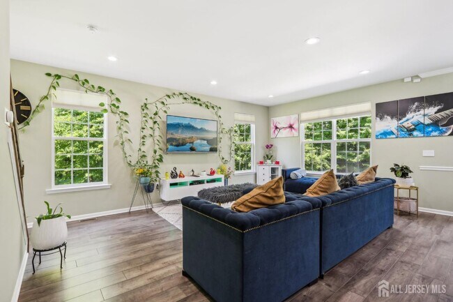 Building Photo - 206 Shields Ct