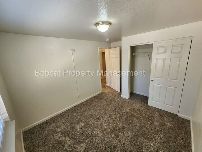 Building Photo - 1331 Chichester Dr