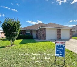 Building Photo - 2805 Alma Dr