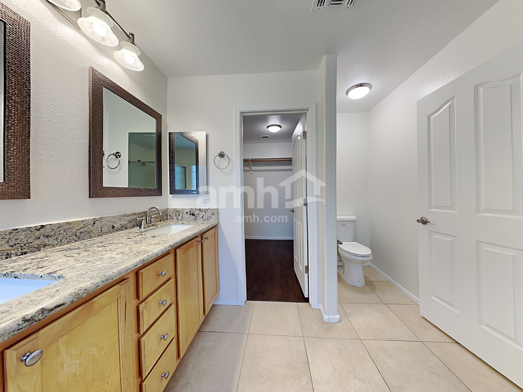 Building Photo - 9810 E Kiva Ave