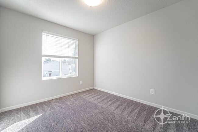 Building Photo - 2403 Trail View Ct