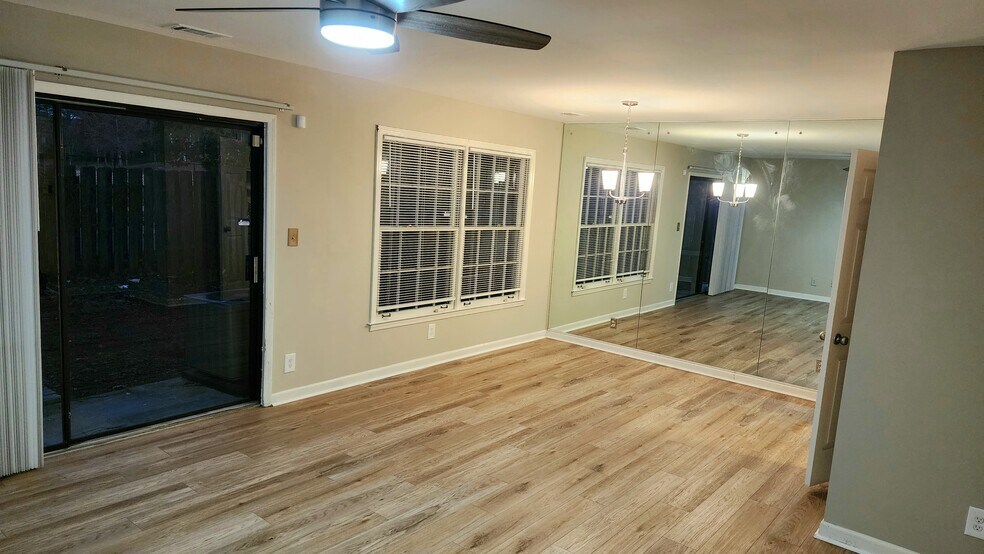 Dining Room - 2409 Farmstead Cir