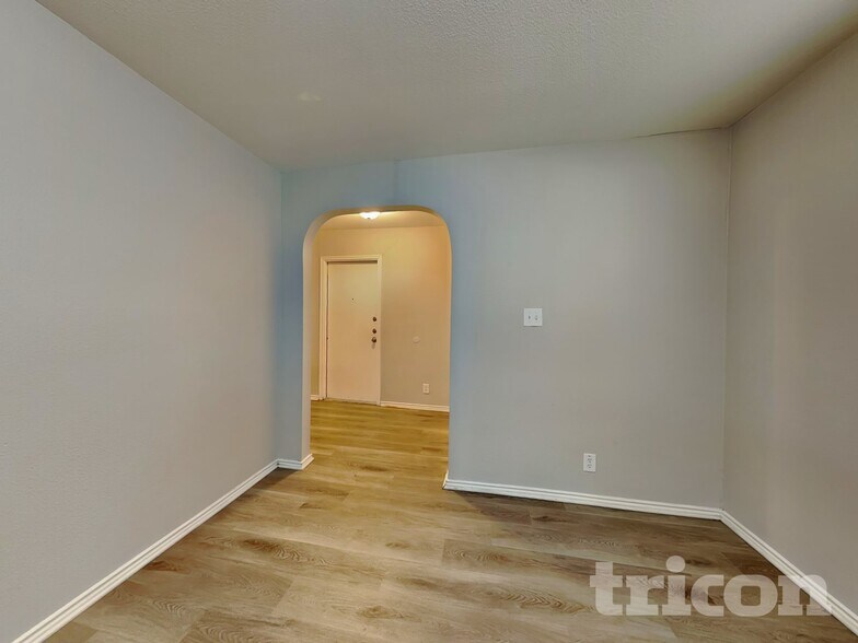 Building Photo - 8507 Crinum Lily Dr