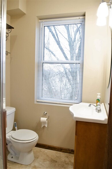 Building Photo - 5133 Kent Way