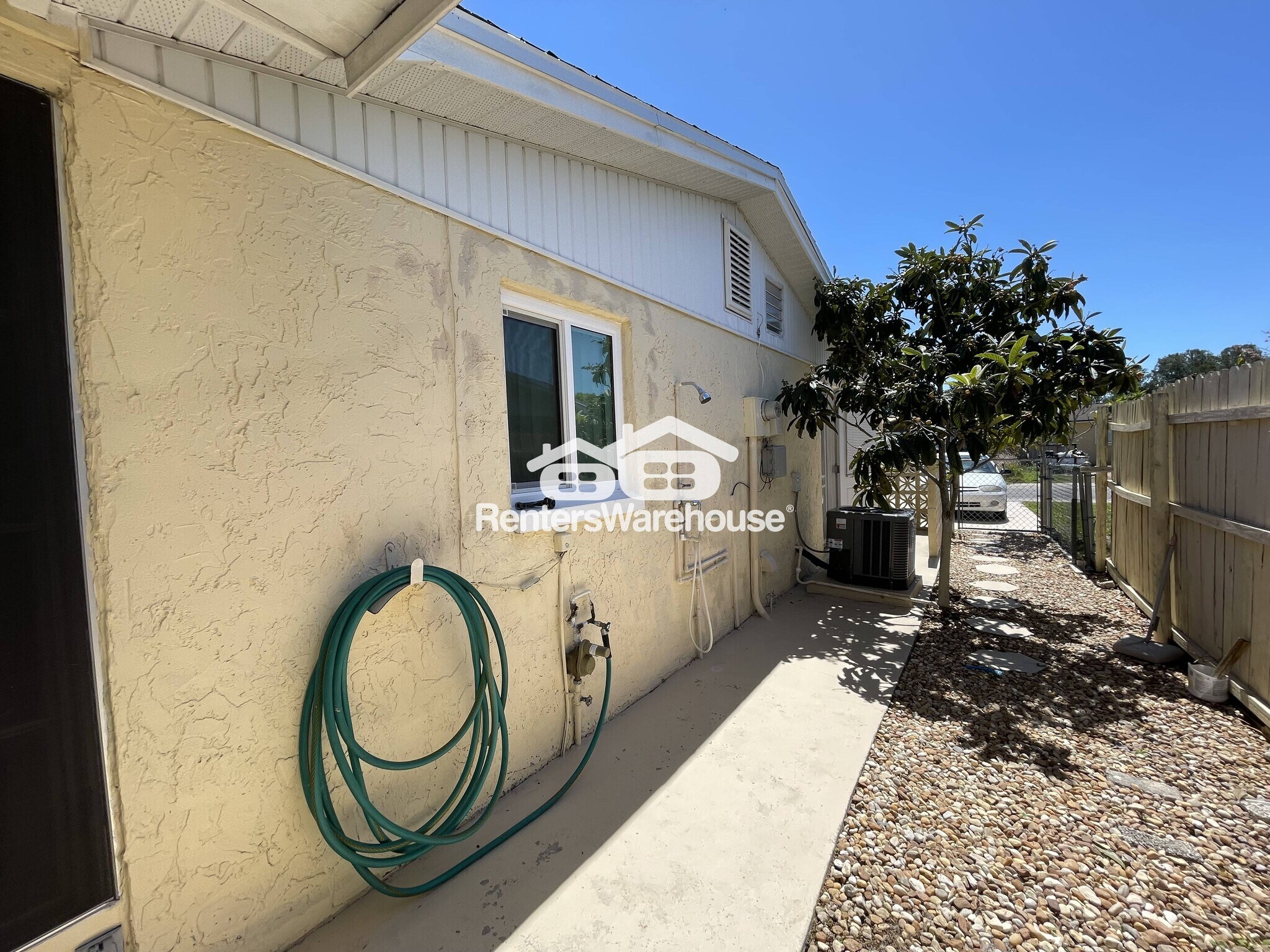 Building Photo - 3137 Coldwell Dr