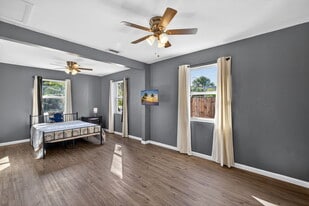 Building Photo - 2159 Gerard Ct