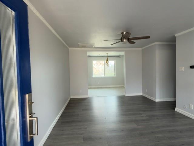 Building Photo - 9122 Clearwater Dr