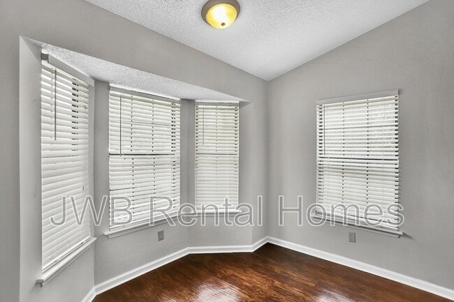Building Photo - 11771 High Plains Dr E