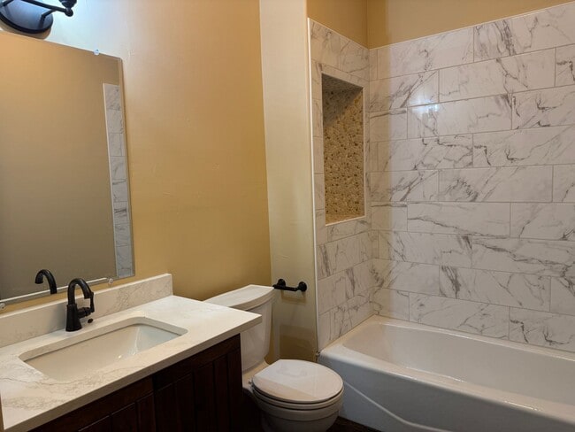 Building Photo - Brand new 3 bedroom, 2 bathroom home in Cedar Crest, NM