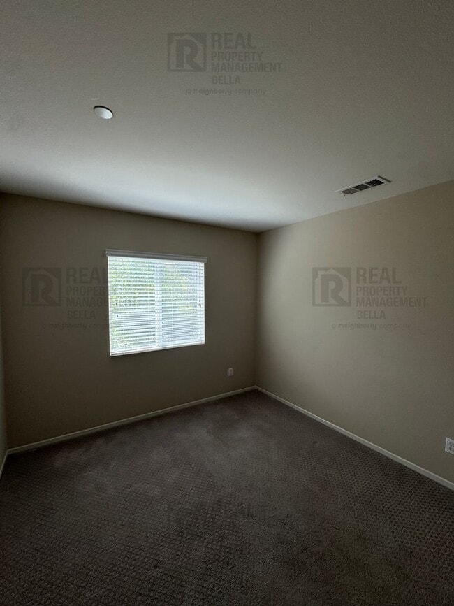 Building Photo - 31372 McKenna Ct