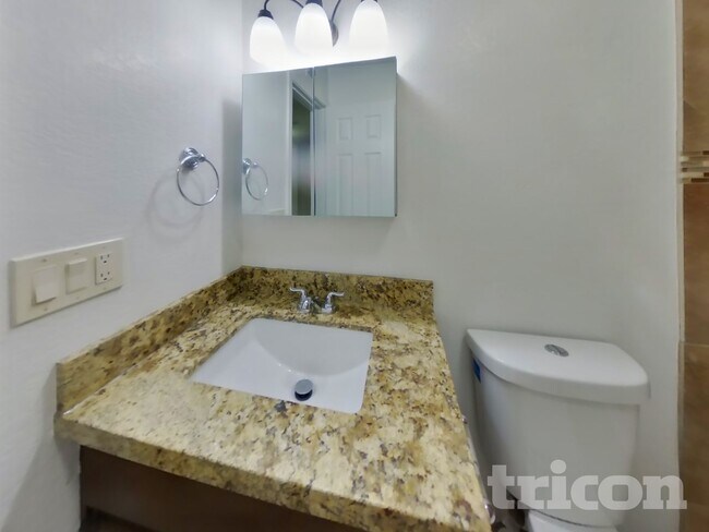 Building Photo - 8434 S 19th St