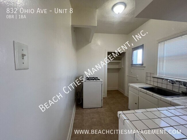 Building Photo - 832 Ohio Ave