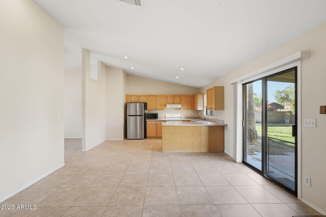 Building Photo - 16264 N 66th St