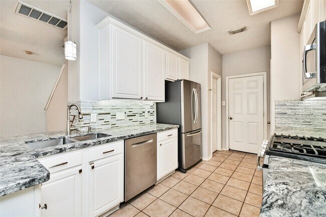 Building Photo - 62 E Stedhill Loop