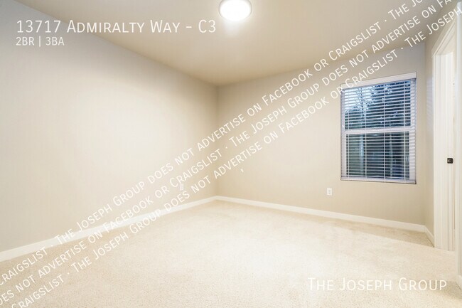 Building Photo - 13717 Admiralty Way