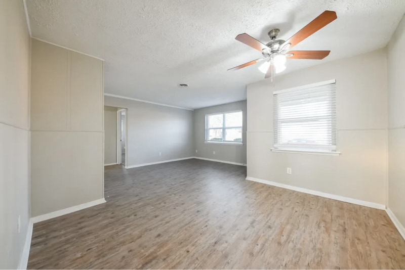 Building Photo - 3308 Ivy Dr