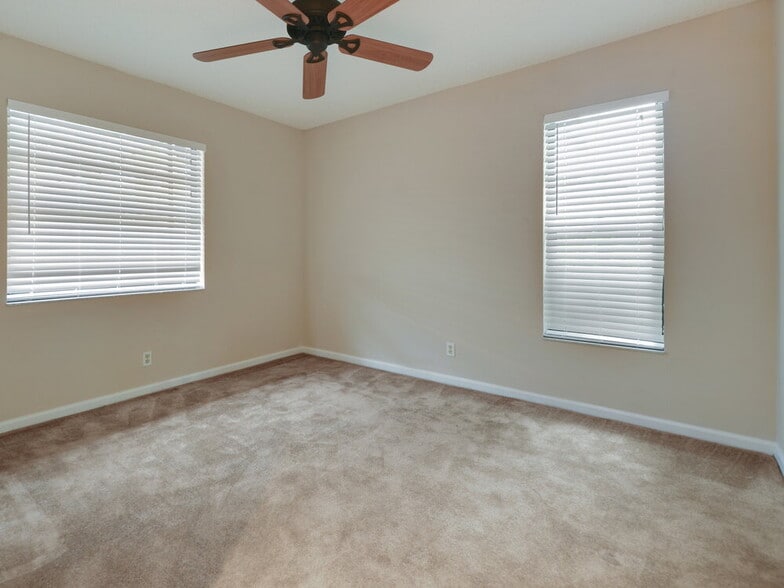 Building Photo - 13640 Jonquil Pl