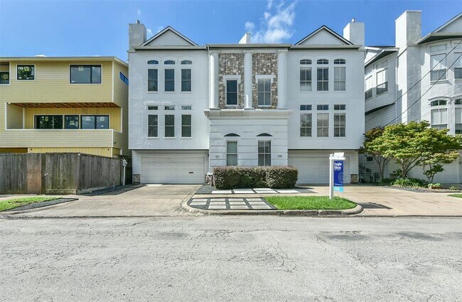 Primary Photo - 1211 Kipling St