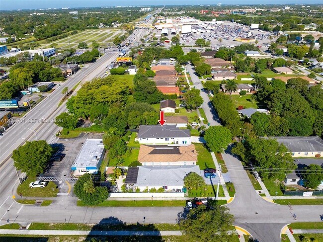Building Photo - 2962 NW 10th Ct