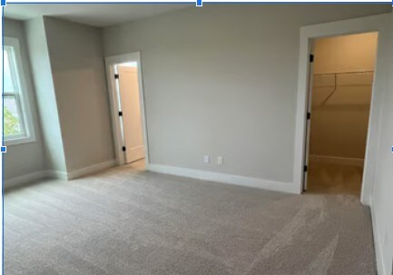 Building Photo - 6 Randolph Ln