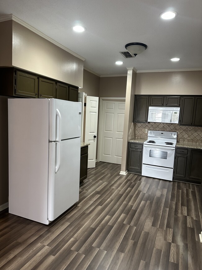 Building Photo - 3134 Gatsby Ln