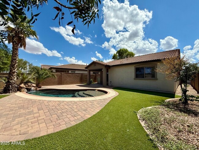 Building Photo - 21362 E Puesta Del Sol