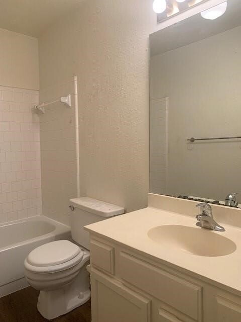 Building Photo - 1210 Strawberry Park Ln