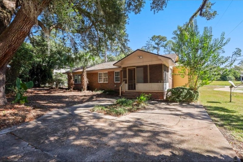 Building Photo - 106 Dixie Dr