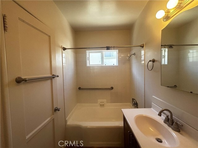 Building Photo - 1015 Thompson Ave