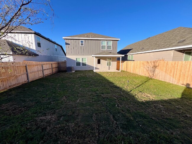 Building Photo - 743 Bluegrass Pt