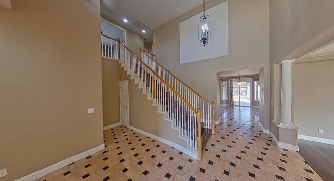 Building Photo - 1692 Woodhaven Cir