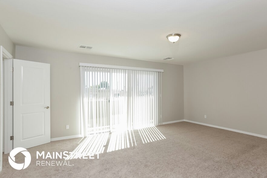 Building Photo - 2000 N 36th St