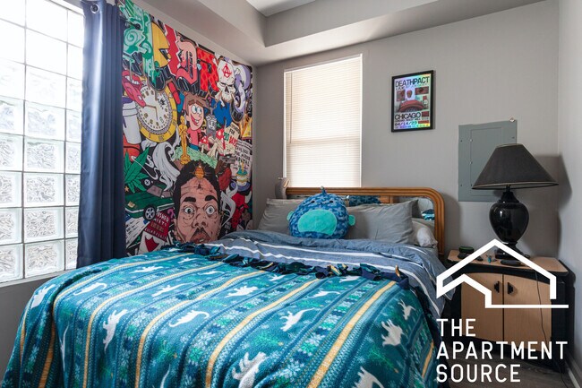 Building Photo - 1237 W Ohio St