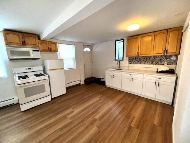 Primary Photo - 1302 Waring Ave