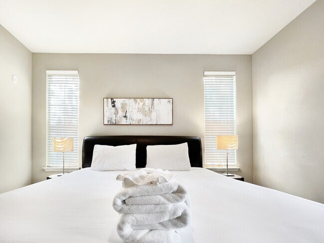 Building Photo - 1890 Sweetbroom Cir