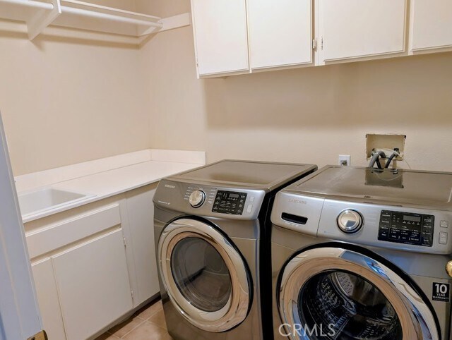 Building Photo - 41807 Cascades Ct