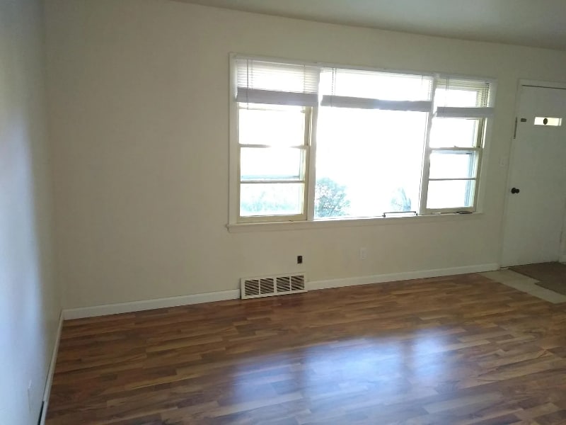 Building Photo - 1402 W Lydia St