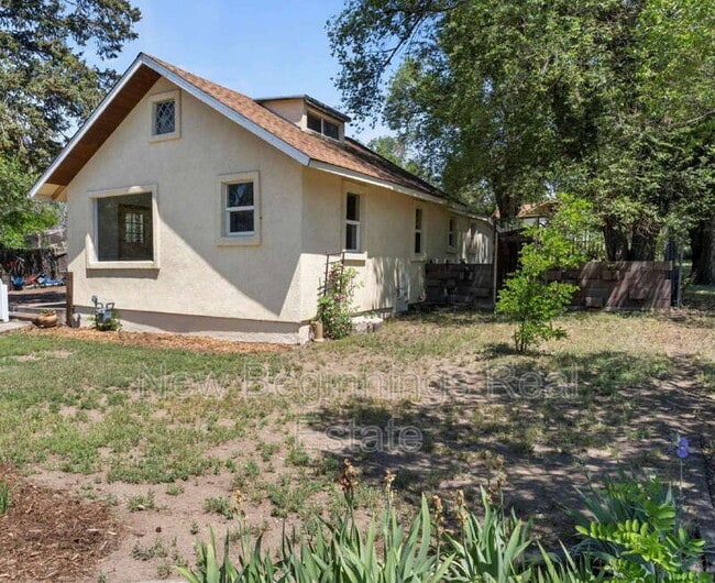 Building Photo - 2028 E Dale St