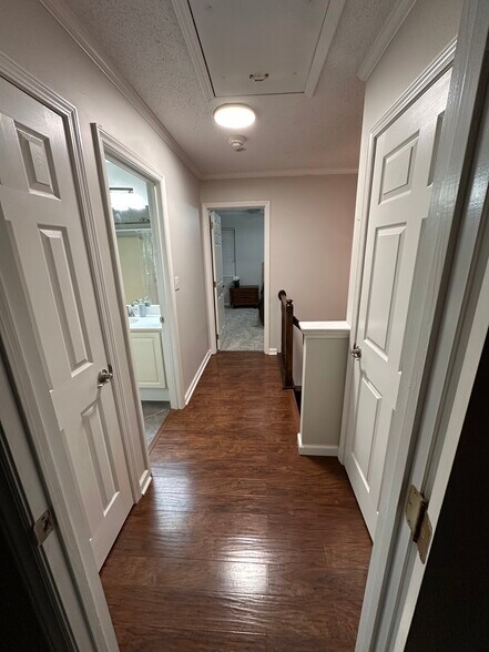 Building Photo - 1350 Maple Shade Lane