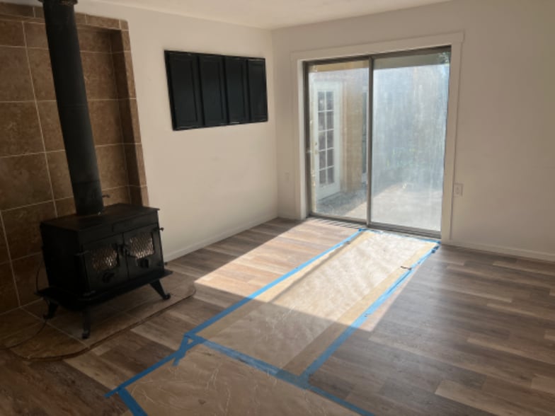 Building Photo - 1600 Curtis Ave