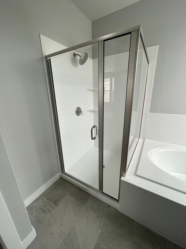 Building Photo - GORGOUS