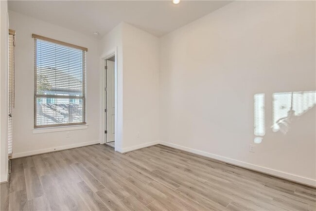 Building Photo - 4504 Post Loop