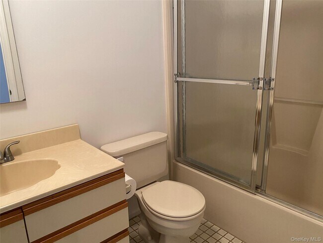 Building Photo - 50 Olde Wagon Rd