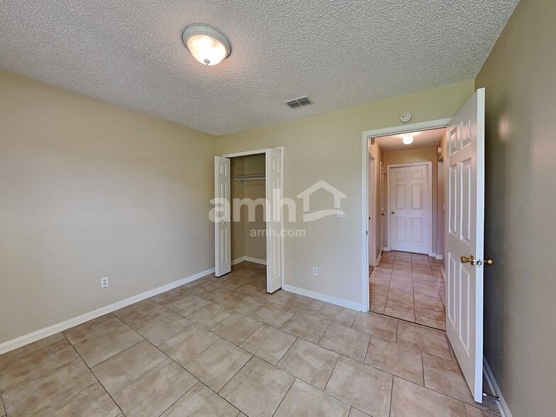 Building Photo - 3154 Fox Squirrel Dr