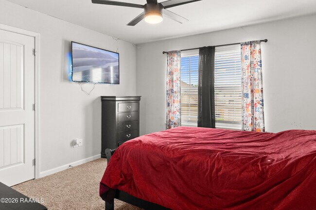 Building Photo - 203 S Lakepointe Dr