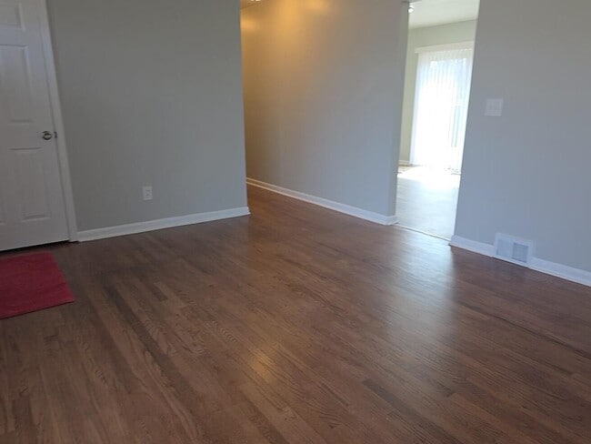 Building Photo - 1962 Mary Catherine St