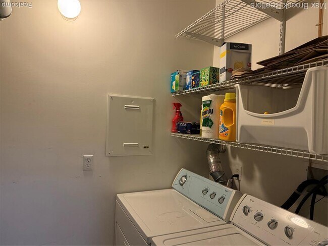 Building Photo - 3670 Woodward Ave