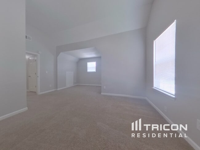 Building Photo - 2161 Eagles Nest Circle Decatur GA