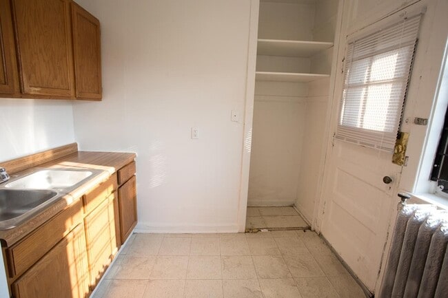 Floorplan - 5202-5210 S. Cornell Avenue